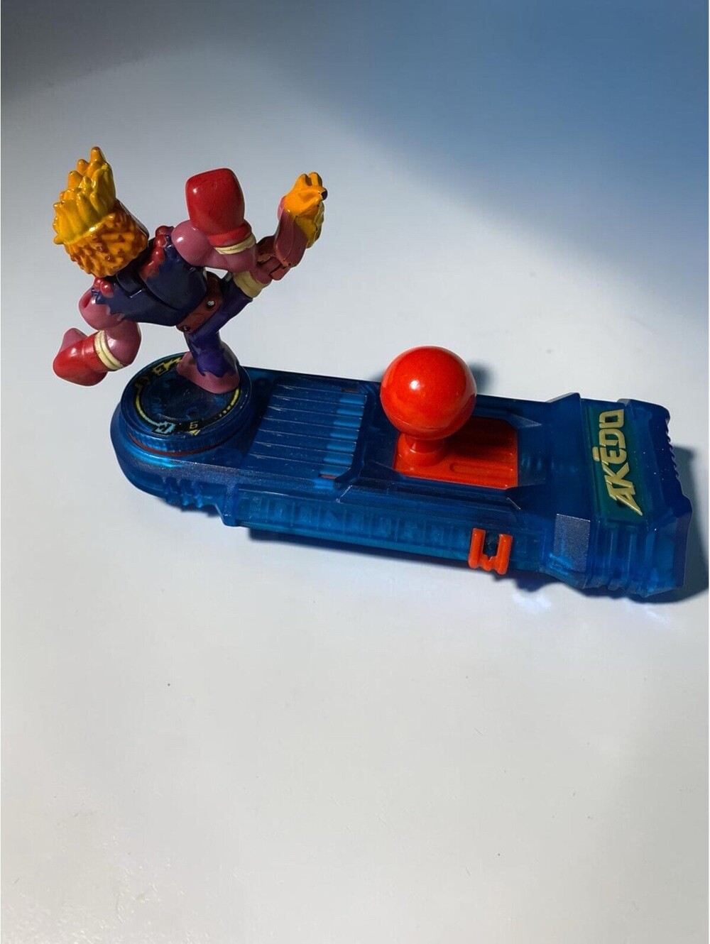 Akedo Ultimate Arcade Warriors Hi-Ashi Series 1 Legendary Figure & Controller